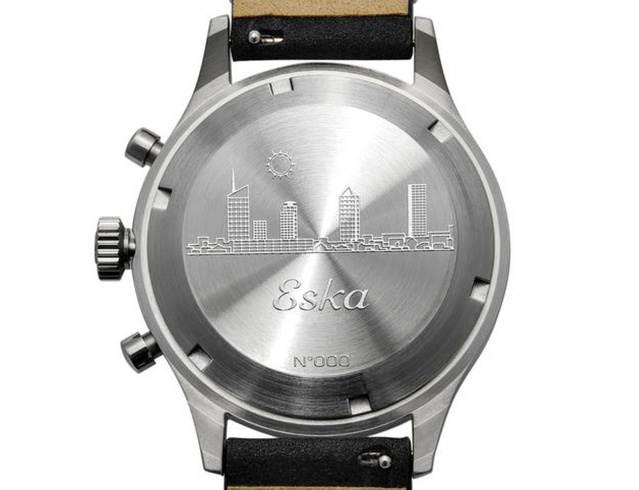 Eska : la collection de chronos bicompax Racing s'enrichit d'une version Midnight noire