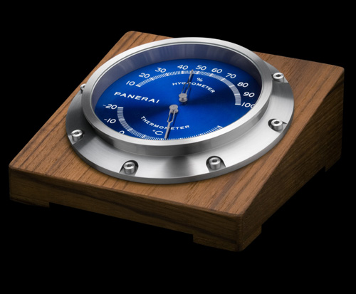 Panerai présente trois instruments de mesure : hygromètre, thermomètre et baromètre Panerai présente trois instruments de mesure : hygromètre, thermomètre et baromètre