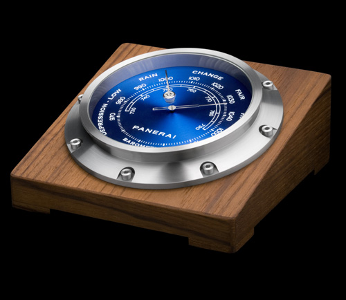 Panerai présente trois instruments de mesure : hygromètre, thermomètre et baromètre Panerai présente trois instruments de mesure : hygromètre, thermomètre et baromètre