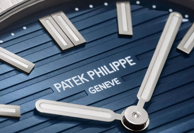Patek Philippe : une Nautilus de 38 mm en platine pour son 50ème anniversaire