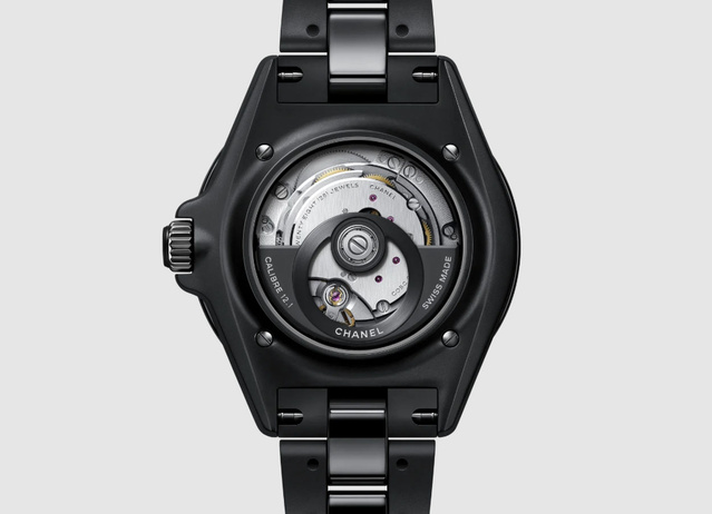 Chanel : un retour remarqué de la Superleggera