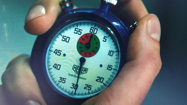 The Boys : Tomer Kapon utilise un chronographe de poche Trackmaster Heuer