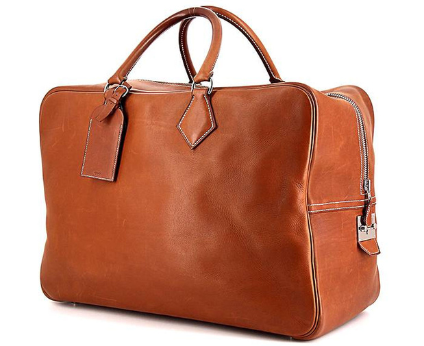 Le sac Plume d'Hermès : le luxe silencieux des hommes qui voyagent léger Le sac Plume d'Hermès : le luxe silencieux des hommes qui voyagent léger