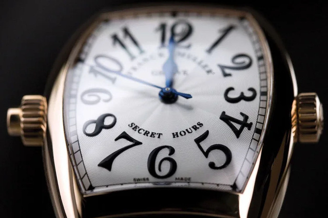 Franck Muller Secret Hour : le temps à la demande