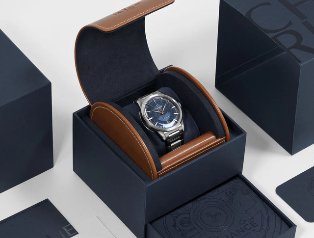 Alliance de Charlie Paris : saphir bleu ou blanc, mais en toute transparence !