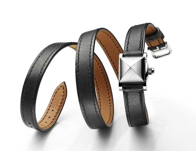 Hermès : l'histoire du fameux bracelet double-tour imaginé par Martin Margiela