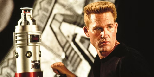 Stargate : Kurt Russell porte une Breitling Sirius