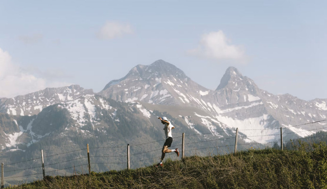 Tudor à l'assaut des sentiers les plus escarpés avec l'élite mondiale du trail running !