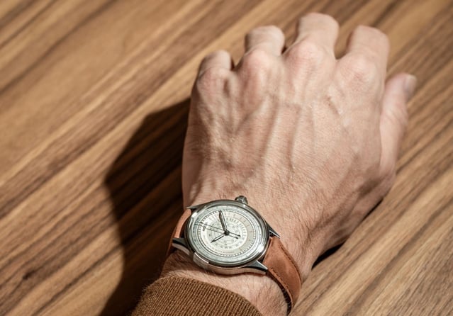 Angelus : un chronomètre télémètre, pulsomètre et tachymètre