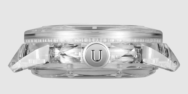 UNDONE Aquadeep K9 Crystal : une plongeuse en toute transparence UNDONE Aquadeep K9 Crystal : une plongeuse en toute transparence