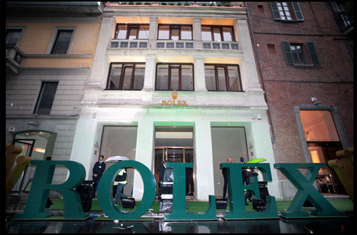 Rolex s’installe Via Montenapoleone à Milan Rolex s’installe Via Montenapoleone à Milan