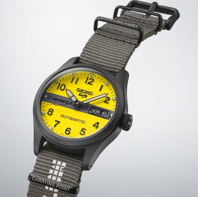 Seiko 5 Sports Motocompo : l'icône du scooter pliable japonais renaît au poignet Seiko 5 Sports Motocompo : l'icône du scooter pliable japonais renaît au poignet