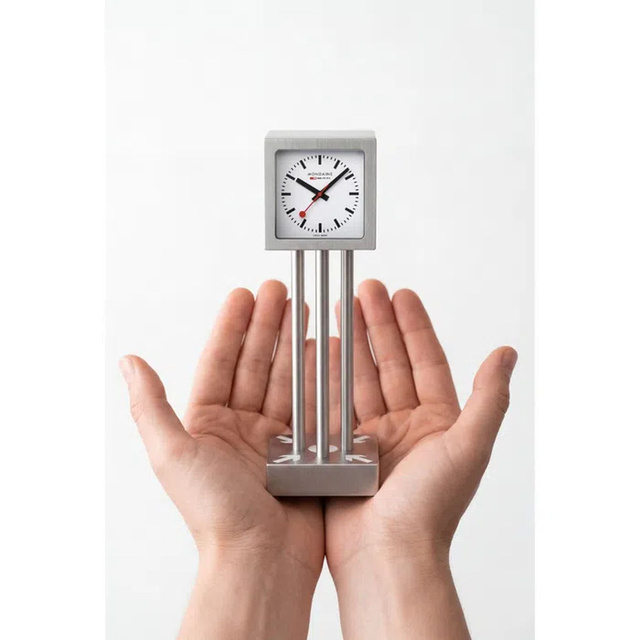 Mondaine Zurich Meeting Point Clock : quand l'horloge de gare devient objet de collection
