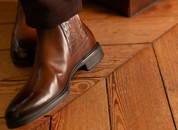 Santoni x Beretta : une Chelsea boots pour célébrer les 500 ans de l'armurier transalpin Santoni x Beretta : une Chelsea boots pour célébrer les 500 ans de l'armurier transalpin