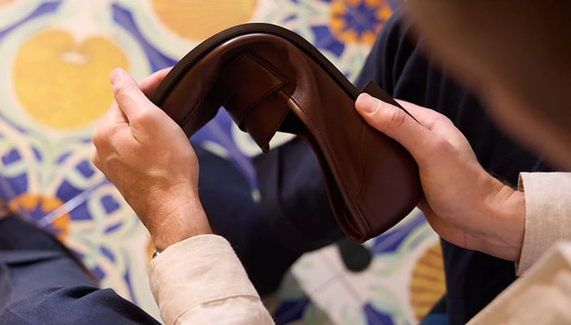 Crockett & Jones Travel Loafer : quand le mocassin devient globe-trotter Crockett & Jones Travel Loafer : quand le mocassin devient globe-trotter