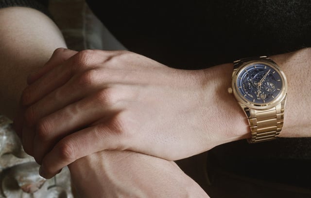 Parmigiani Fleurier TONDA PF Skeleton : quand l'or rose rencontre le Milano Blue Parmigiani Fleurier TONDA PF Skeleton : quand l'or rose rencontre le Milano Blue