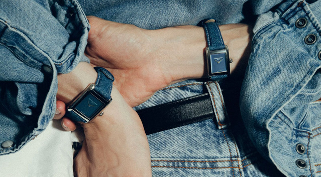 Frédérique Constant Classics Carrée Denim : à l'heure du jean Frédérique Constant Classics Carrée Denim : à l'heure du jean