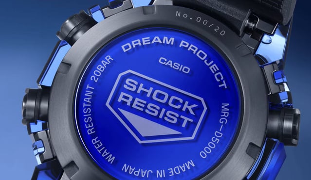 G-SHOCK MRG-D5000 Blue Sapphire : le pari fou du saphir... incassable !
