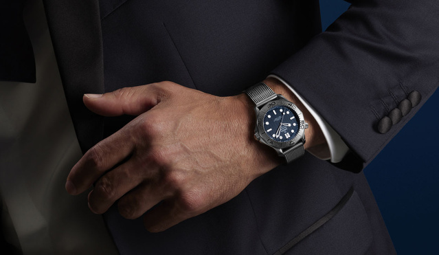 Omega : du bon ou du mauvais côté ? James Bond ou Spectre ? A vous de choisir... Omega : du bon ou du mauvais côté ? James Bond ou Spectre ? A vous de choisir...