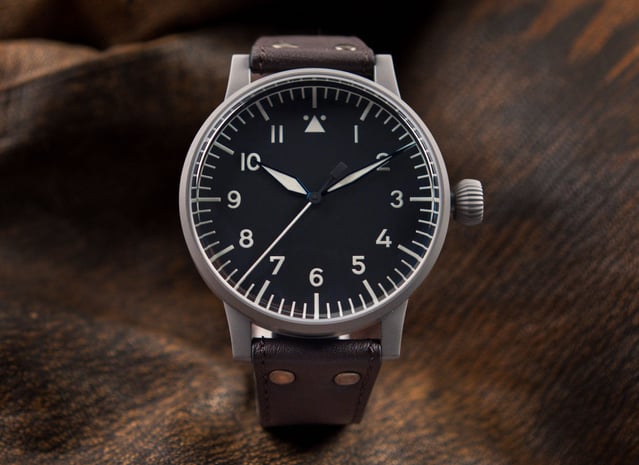 Laco Replika 55 : le retour d'une montre d'observation historique dans sa taille d'origine