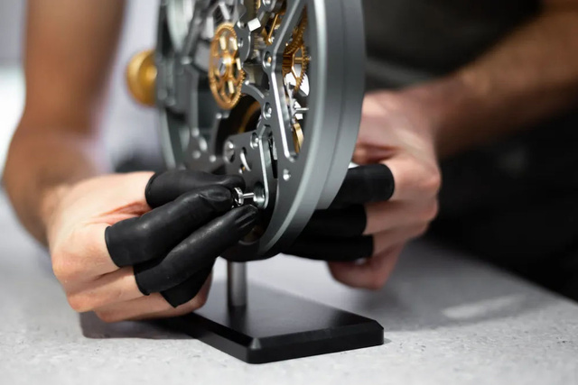 KERIS, le mécanisme horloger à grande échelle pour le plaisir des yeux KERIS, le mécanisme horloger à grande échelle pour le plaisir des yeux