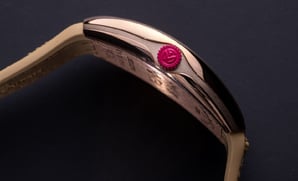 Franck Muller, la Vanguard Slim se réinvente avec l'artiste Amador Montes : sin ti nunca !