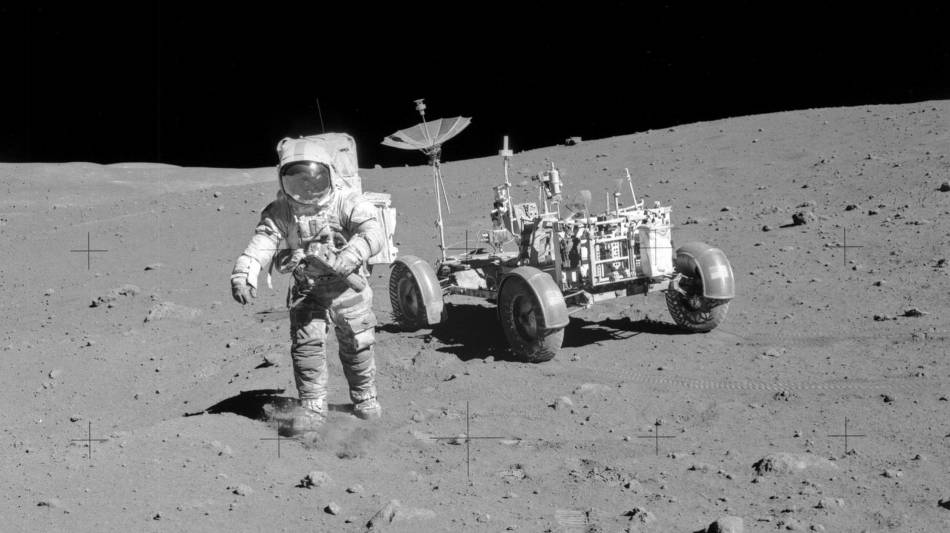 Dave Scott sur la Lune avec sa Bulova