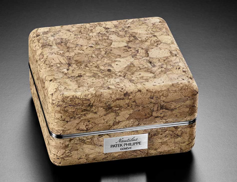 Patek Philippe Chrono Nautilus Réf 5976/1G 40ème anniversaire : mega jumbo ! Patek Philippe Chrono Nautilus Réf 5976/1G 40ème anniversaire : mega jumbo !