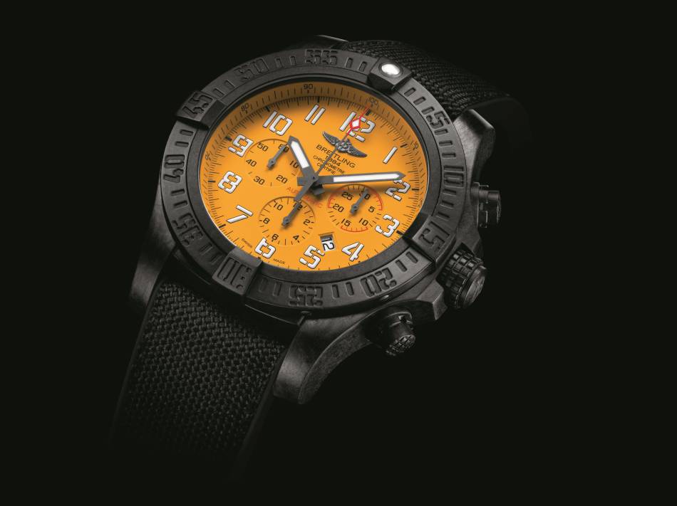 Breitling Avenger Hurricane 12h : un imposant boitier mais un poids plume