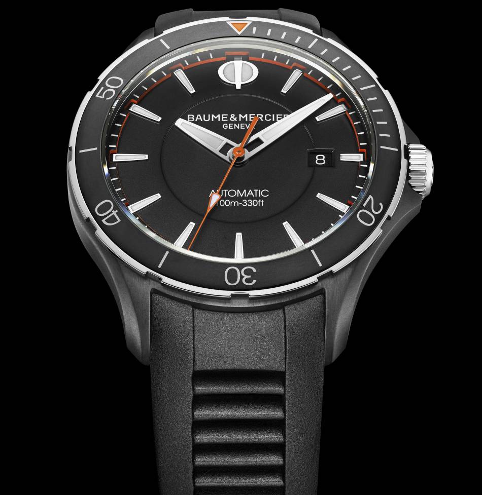 Baume et Mercier Clifton Club : une sportive de ville Baume et Mercier Clifton Club : une sportive de ville