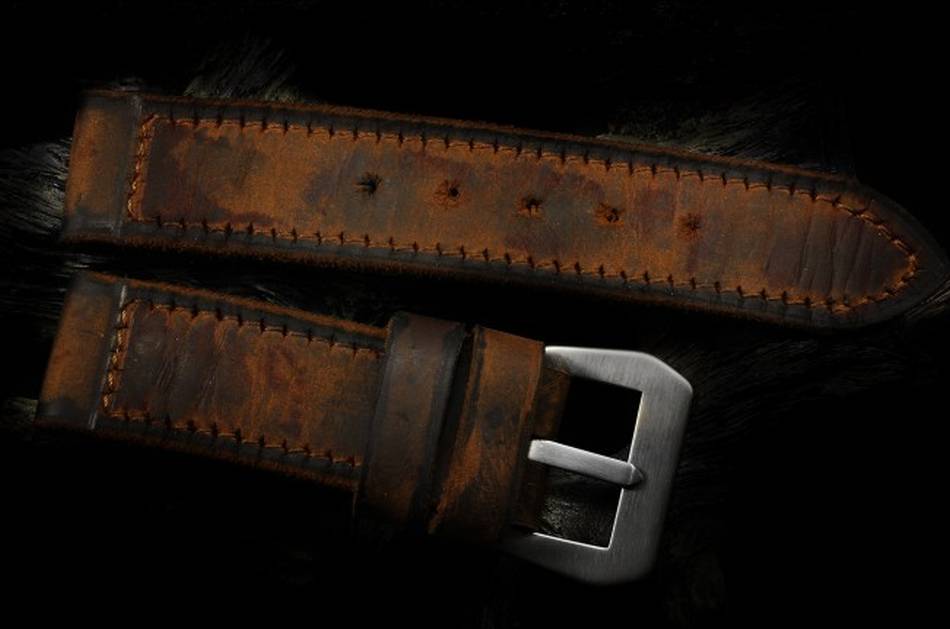 Bracelet-montre en cuir Corrigia : du neuf avec vieux