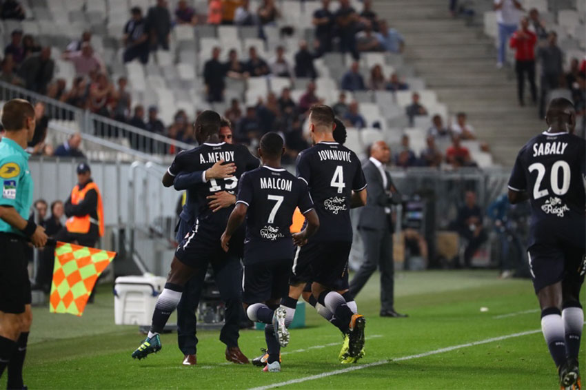 Baume & Mercier devient l'horloger officiel des Girondins de Bordeaux Baume & Mercier devient l'horloger officiel des Girondins de Bordeaux
