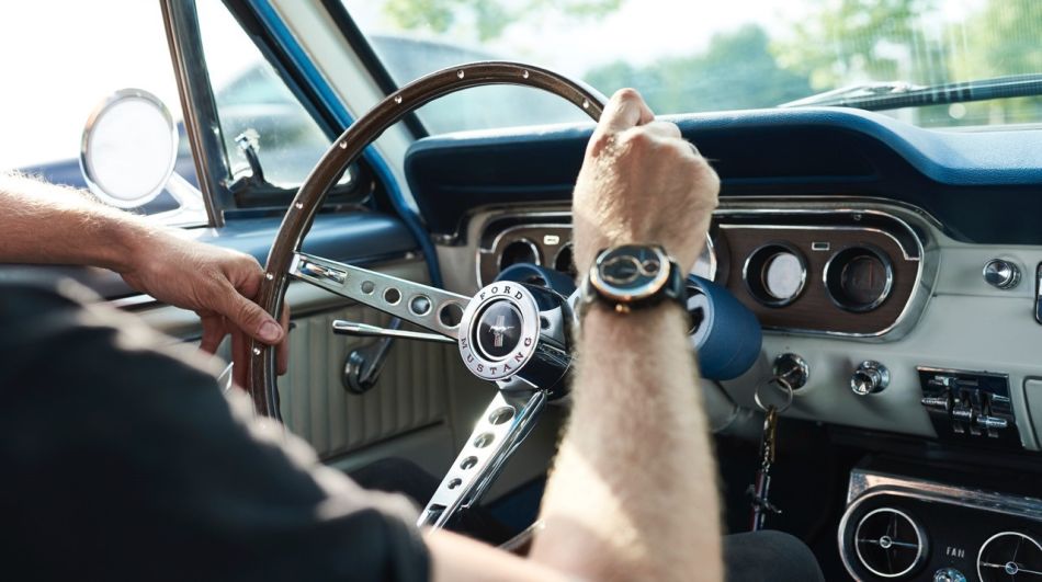 REC P-51 : des montres réalisées à partir d'anciennes Ford Mustang