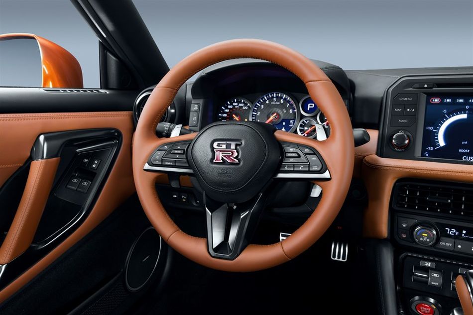 BRM : série ultra-limitée de cinq chronos Nissan GT-R