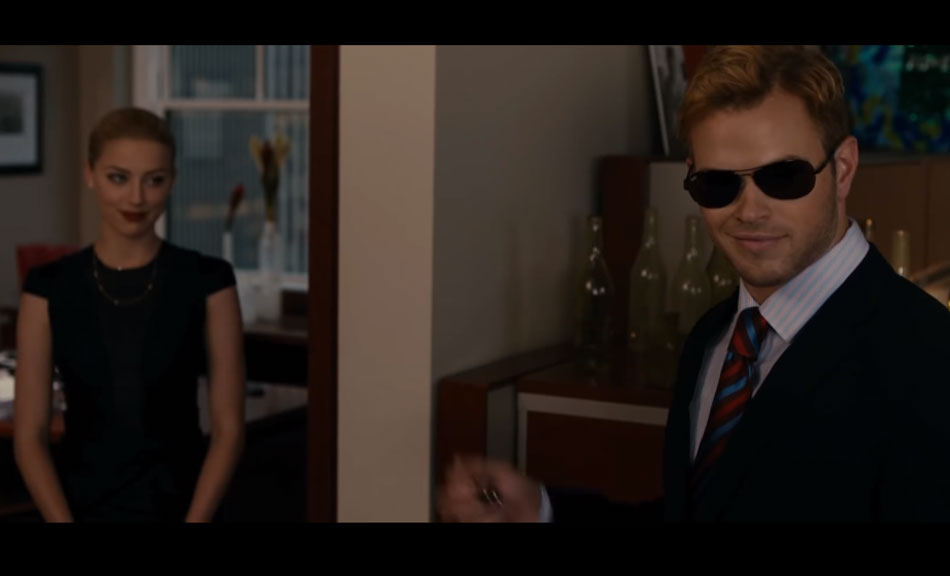 Syrup : Kellan Lutz porte une Pasha en or de chez Cartier