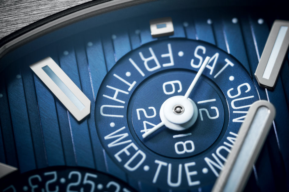 Patek Philippe Nautilus Un Splendide Qp En Or Gris