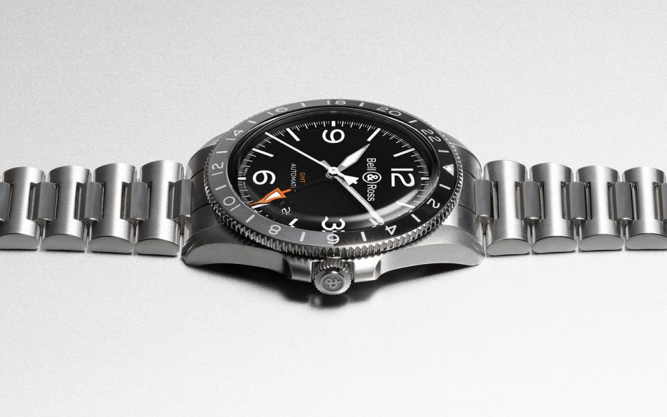 Bell & Ross BR V2-93 GMT : d'humeur voyageuse