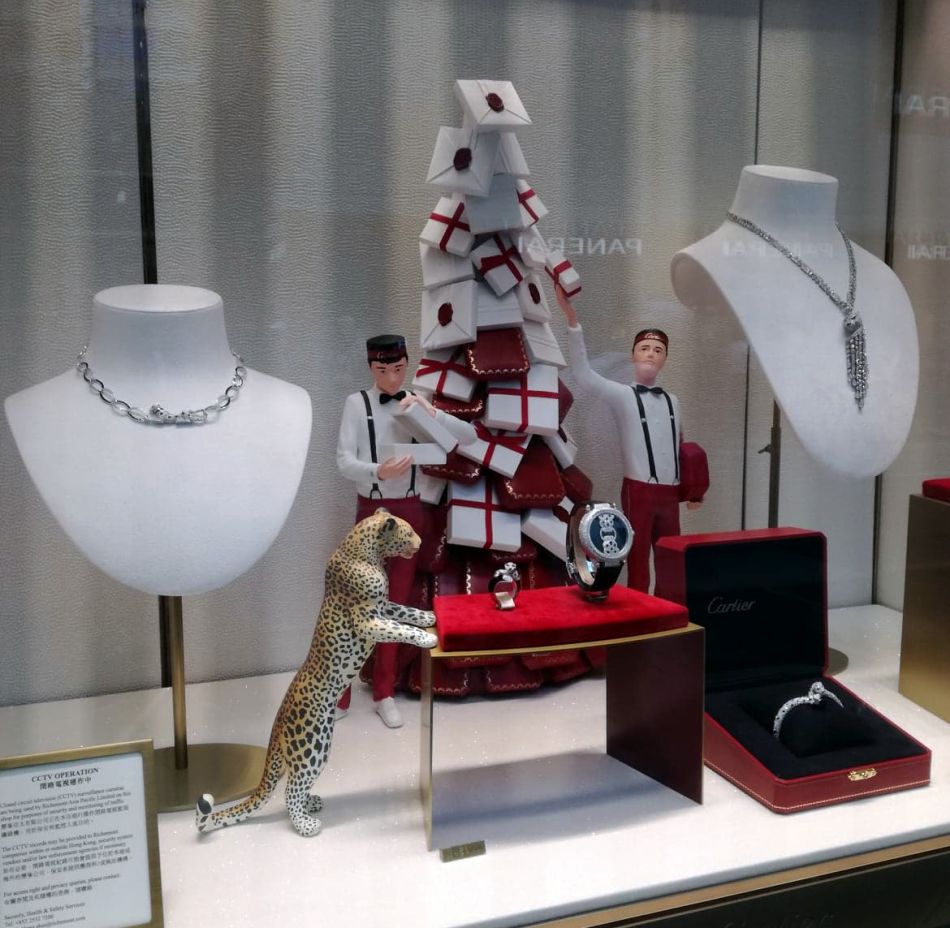 Cartier : les plus belles vitrines horlogères de Noël