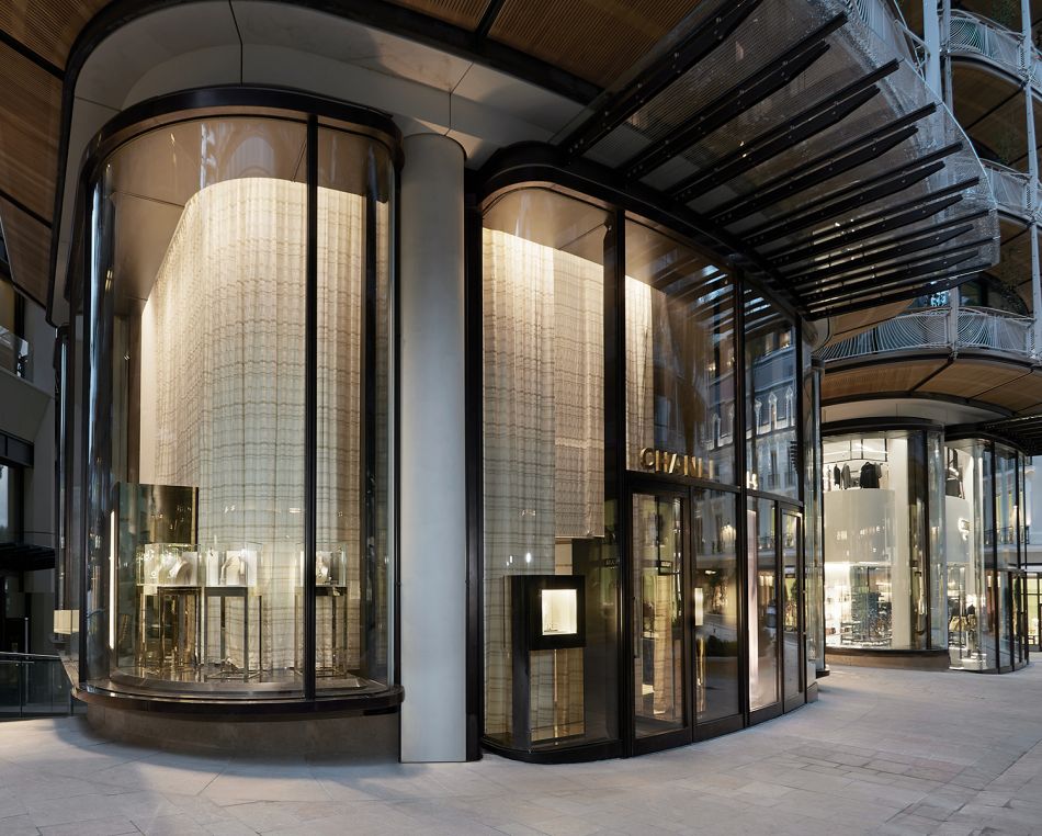 Chanel boutique Monaco The One