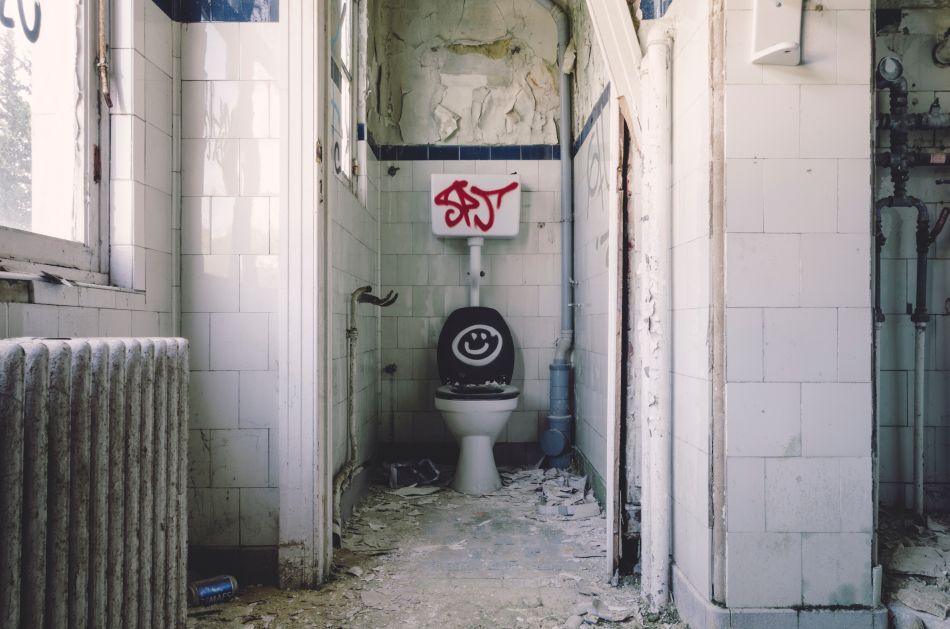 Photo by Gabor Monori on Unsplash