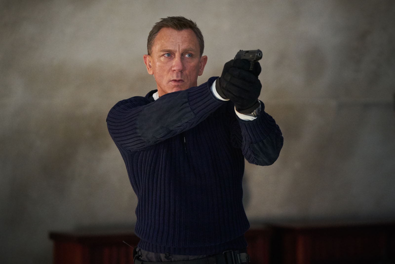 daniel craig omega ad