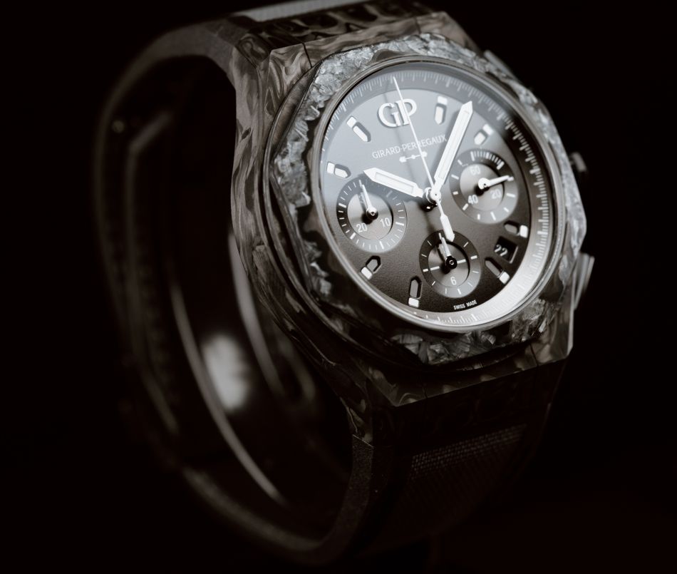 Girard-Perregaux Laureato Absolute Crystal Rock