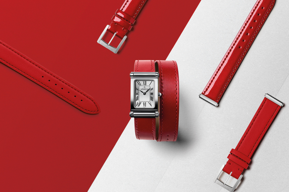 Une montre Louis Vuitton avec bracelets interchangeables