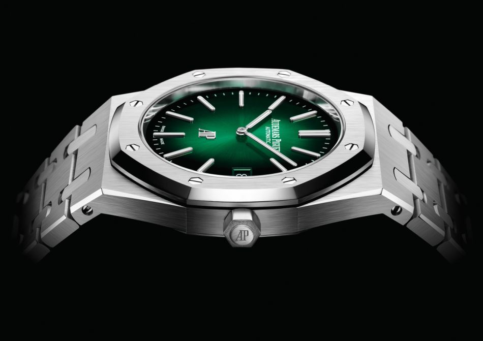 Audemars Piguet : l'ultra-luxe Royal Oak en platine et cadran vert fumé