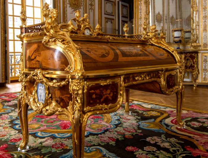 Château de Versailles : Rolex mécène de la restauration du cabinet d'angle du Roi