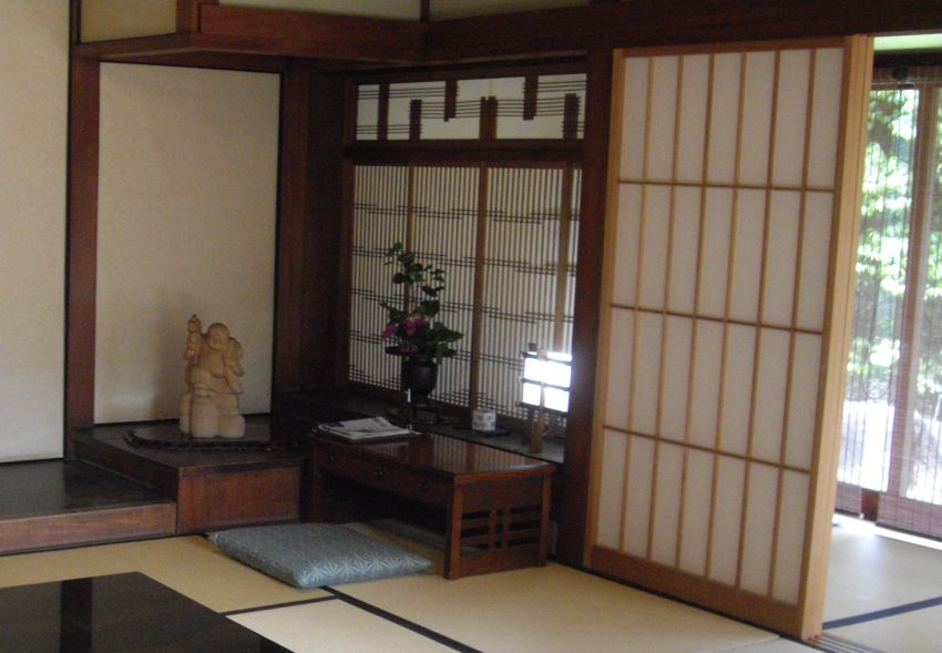 Paroi mobile en papier washi dans un ryokan au Japon, photo Joel Chassaing-Cuvellier