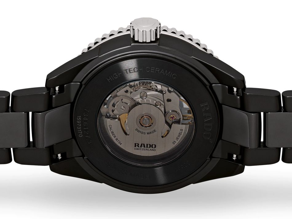 Rado Captain Cook High-Tech Ceramic : une sportive moderne et efficace 