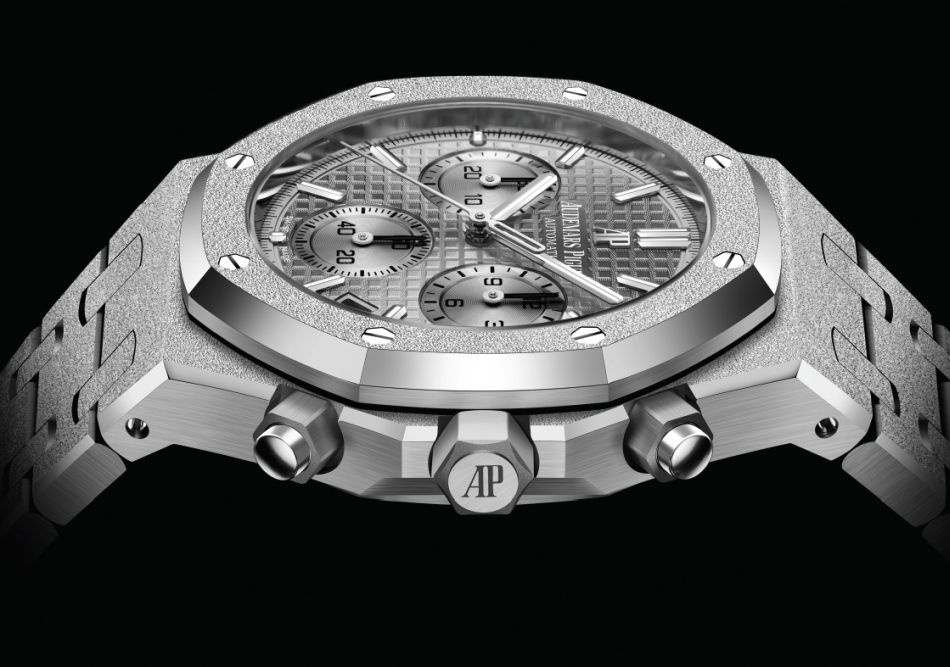 Chrono Audemars Piguet Royal Oak 41 mm Frosted Gold : 200 exemplaires pour le monde Chrono Audemars Piguet Royal Oak 41 mm Frosted Gold : 200 exemplaires pour le monde