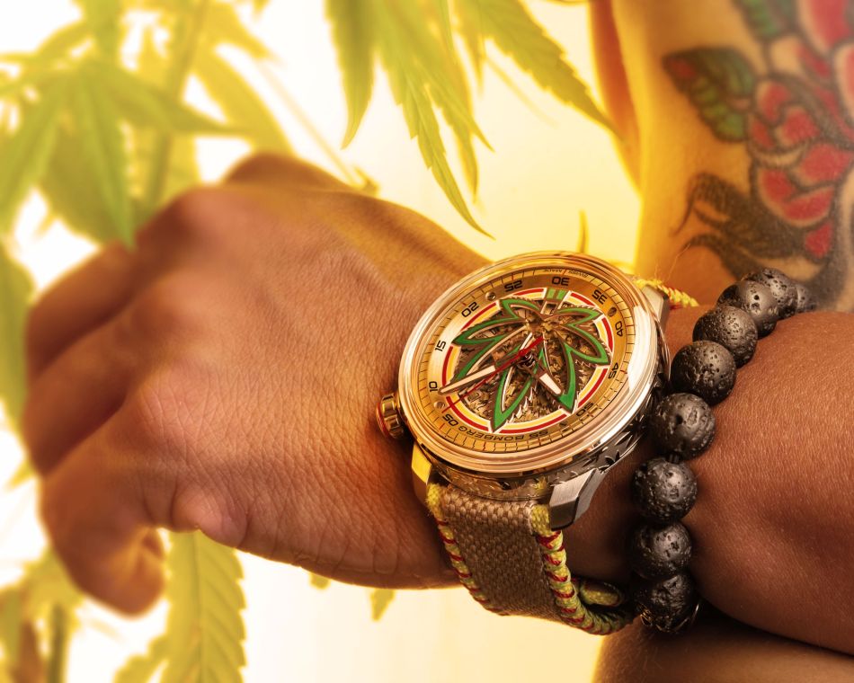 Bomberg BB01 Automatic Cure the BullDog Bomberg BB01 Automatic Cure the BullDog