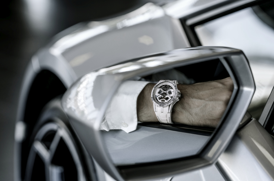 Roger Dubuis Excalibur Spider Huracan : blancheur froide